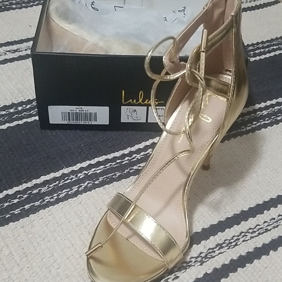 NWT Gold Stilleto Sandals - Picture 4 of 5